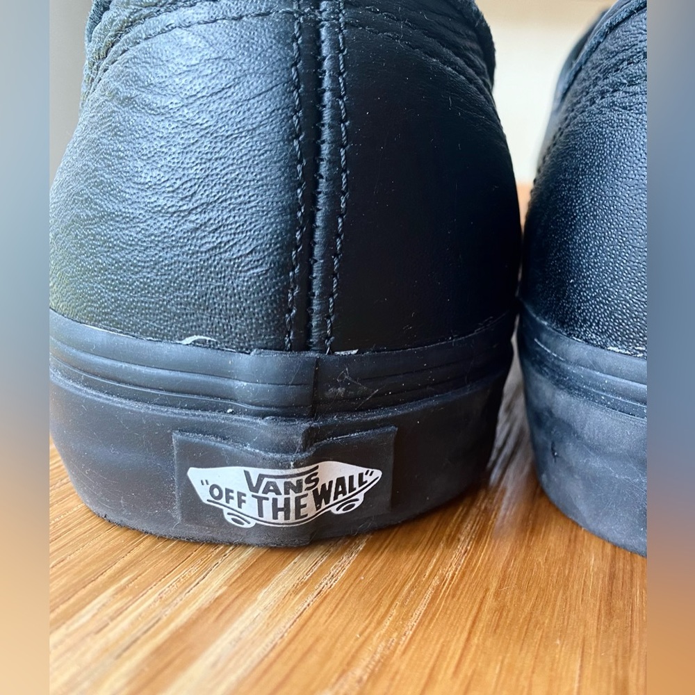 VANS - Authentic - Unisex faux leather shoe in US size 12 // good condition// - Picture 4 of 7